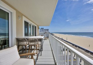 southbeach401-5-bal.jpg