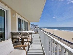 southbeach401-5-bal.jpg