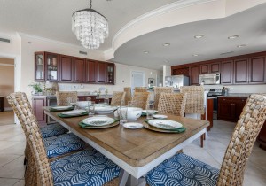 southbeach402-23-dining.jpg