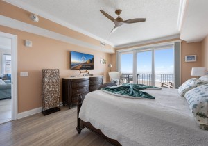 southbeach402-27-primary.jpg