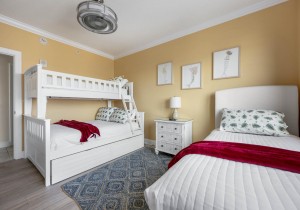 southbeach402-32-bedroom-4.jpg