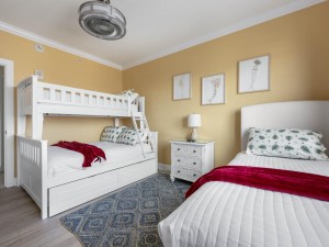 southbeach402-32-bedroom-4.jpg