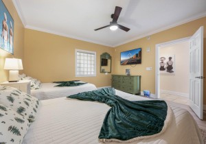 southbeach402-36-bedroom-3.jpg