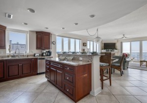 southbeach402-dining-view-open-floor-plan.jpg