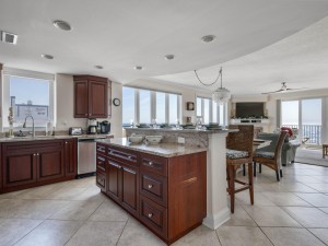 southbeach402-dining-view-open-floor-plan.jpg