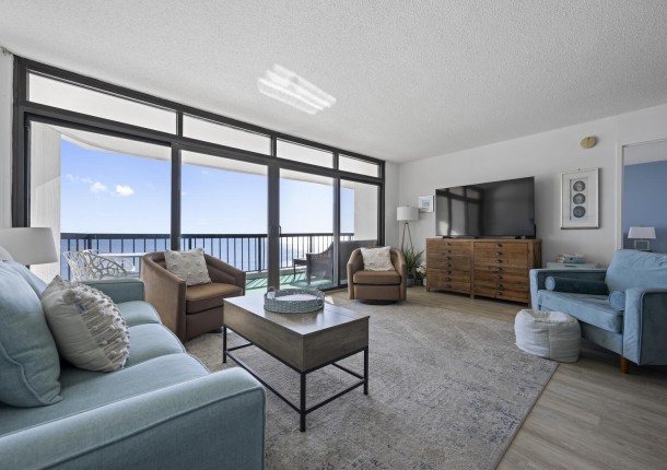 irene1406-10-living-area.jpg