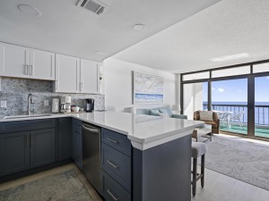 irene1406-11-kitchen.jpg