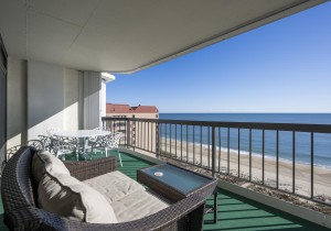 irene1406-6-balcony.jpg