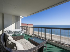 irene1406-6-balcony.jpg