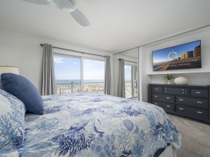 oceanclub4015-31-primary-bedroom.jpg