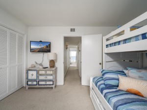 oceanclub4015-36-bedroom-4.jpg