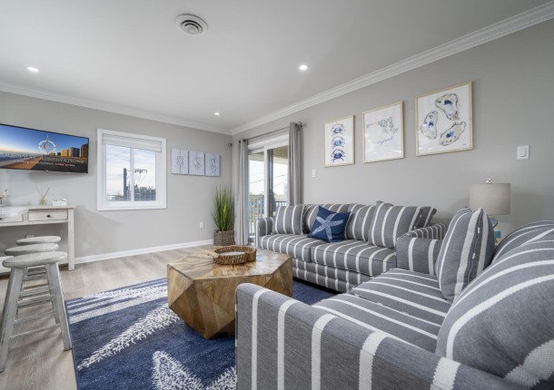 seamark309-11-living-area.jpg