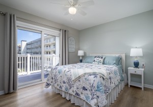 seamark309-19-primary-bedroom.jpg