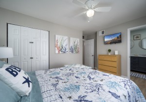 seamark309-21-primary-bedroom.jpg