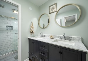 seamark309-22-primary-bath.jpg