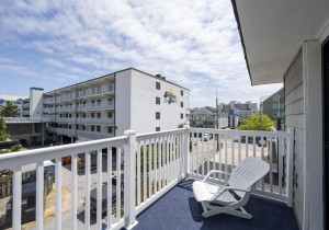 seamark309-7-balcony.jpg