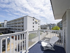 seamark309-7-balcony.jpg