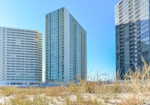 02-quay-amenities-2-exterior-beach-side.jpg