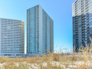 02-quay-amenities-2-exterior-beach-side.jpg