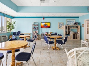 14-quay-amenities-14-social-area.jpg