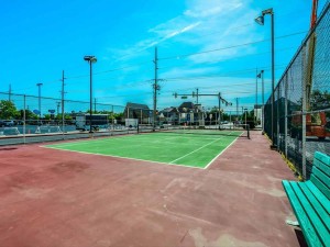 21-quay-amenities-21-tennis.jpg