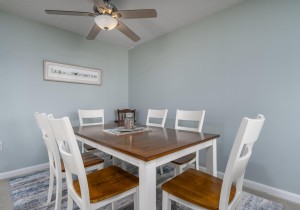 quay1803-12-dining.jpg
