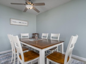 quay1803-12-dining.jpg