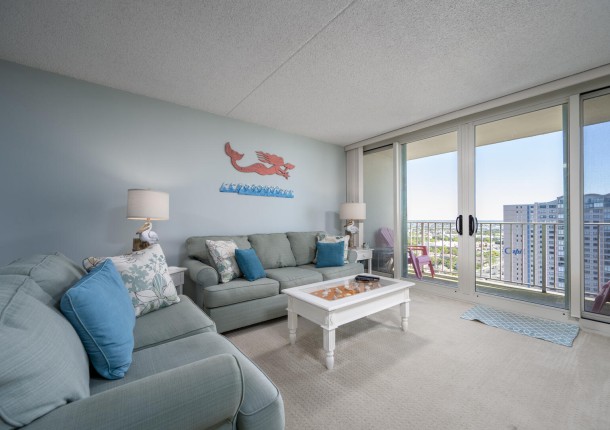 quay1803-6-living-area.jpg