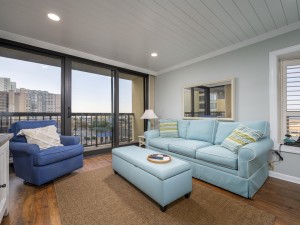 seawatch502-11-living-area.jpg