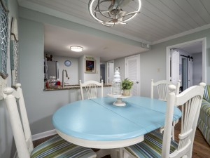 seawatch502-16-dining.jpg