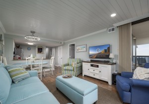 seawatch502-17-living-area.jpg