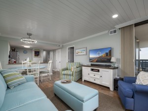 seawatch502-17-living-area.jpg