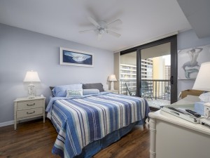 seawatch502-18-primary-bedroom.jpg