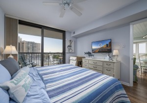 seawatch502-19-primary-bedroom.jpg