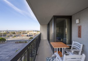 seawatch502-6-balcony.jpg