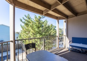 jamaicabay205-13-balcony.jpg
