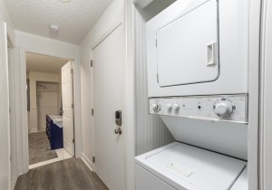 jamaicabay205-7-laundry.jpg