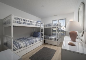 hiddenharbo137f-17-bedroom-2.jpg