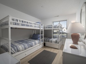hiddenharbo137f-17-bedroom-2.jpg