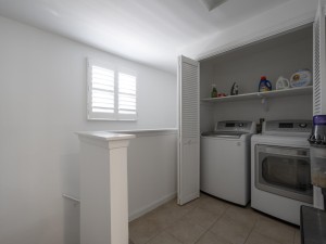 biscayne8802-12-laundry.jpg