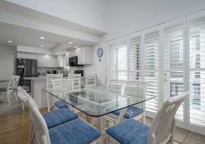 biscayne8802-18-dining-area.jpg