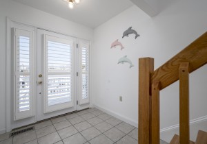 biscayne8802-22-entry.jpg