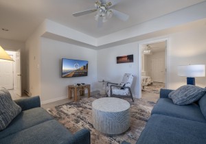 biscayne8802-32-den.jpg