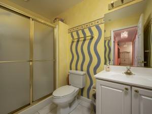 baywatch302d-32-bath-2.jpg