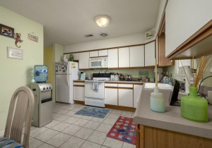 fiesta14107-16-kitchen.jpg
