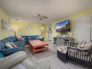 fiesta14107-18-living-area.jpg