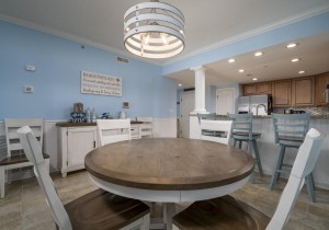 pier17-202-20-dining.jpg