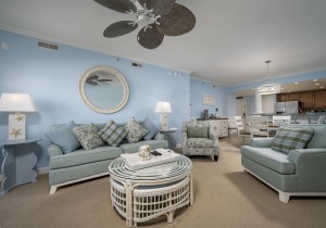 pier17-202-21-living-area.jpg