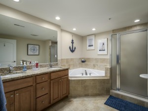 pier17-202-26-primary-bath.jpg