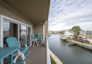 pier17-202-5-balcony-and-view.jpg
